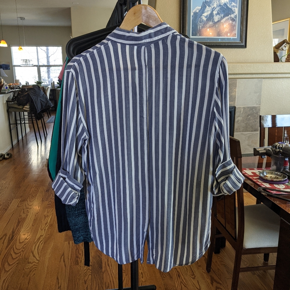Rails Striped Blue Blouse 💙🤍 - Picture 3 of 13